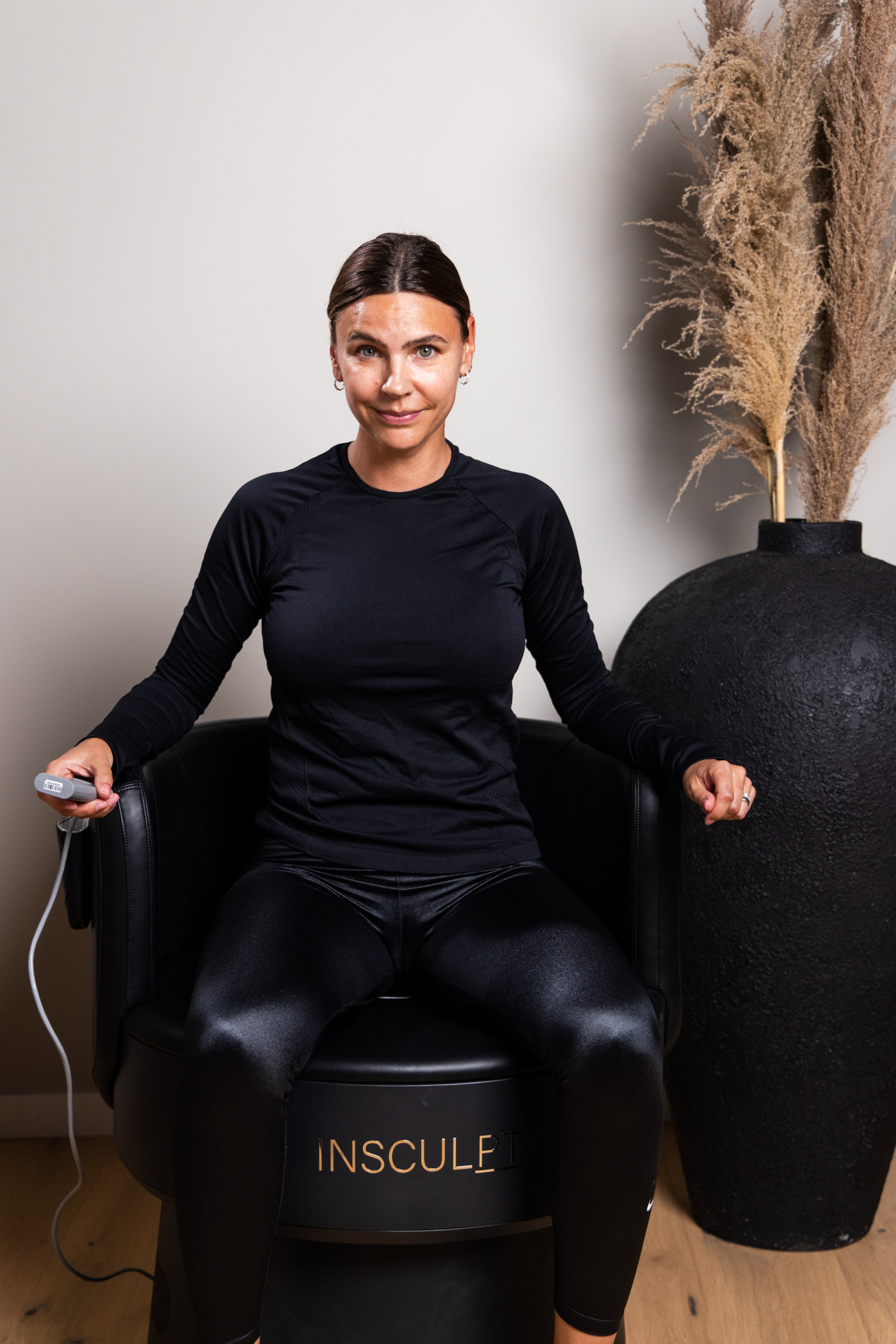 Insculpt Chair behandling hos The Skin Clinic